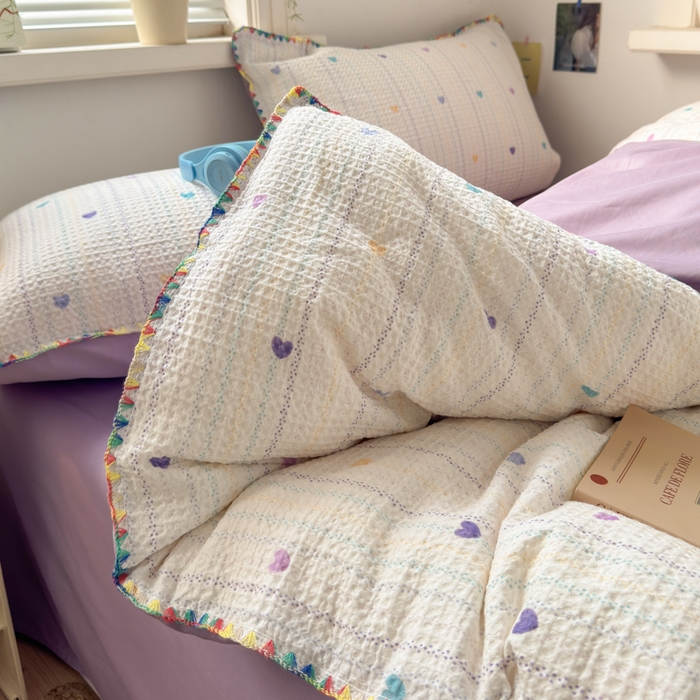 91家纺网 家纺一手货源 找家纺 曼之夏 2026新款A类全棉华夫格提花贝壳边四件套 伊柠