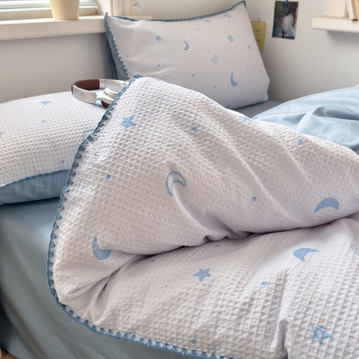 91家纺网 家纺一手货源 找家纺 曼之夏 2026新款A类全棉华夫格提花贝壳边四件套 云梦星河-兰