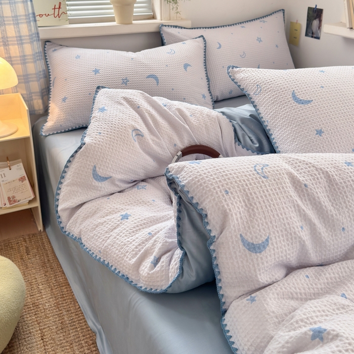 91家纺网 家纺一手货源 找家纺 曼之夏 2026新款A类全棉华夫格提花贝壳边四件套 云梦星河-兰