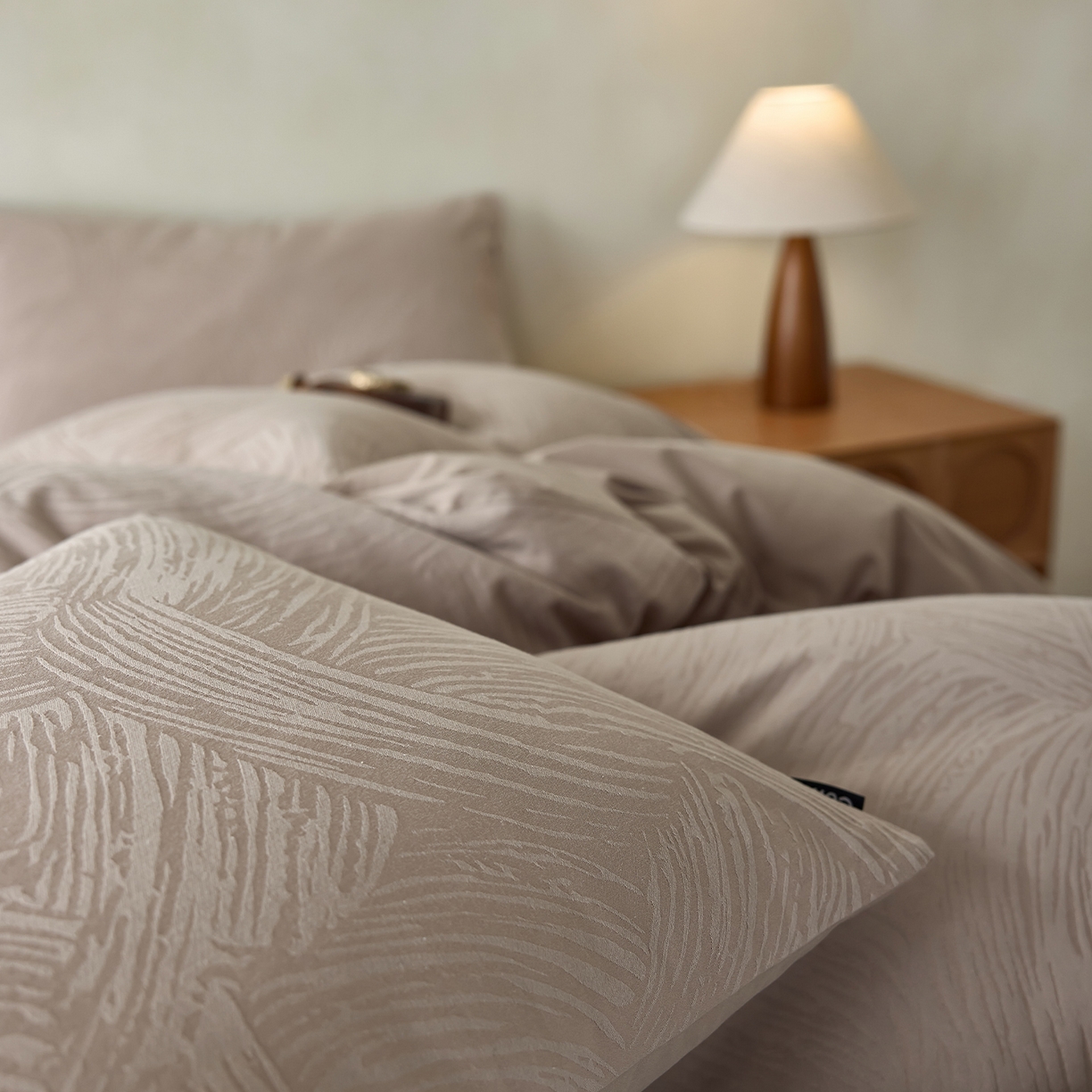 91家纺网 家纺一手货源 找家纺 （总）小懒猪 2026新款亲肤舒适立体全棉纯棉提花四件套-系列三