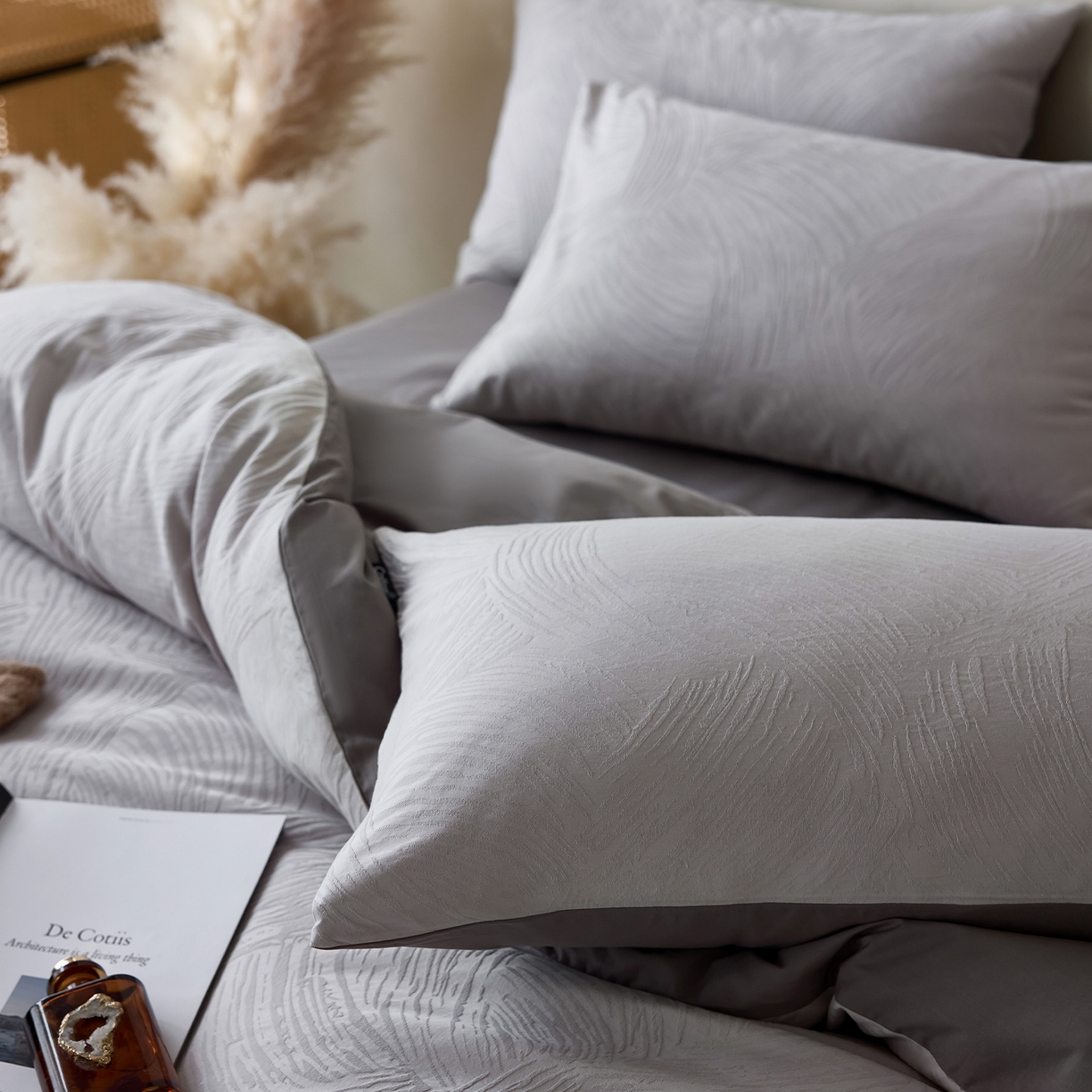 91家纺网 家纺一手货源 找家纺 小懒猪 2026新款亲肤舒适立体全棉纯棉提花四件套-系列三 布兰卡-银灰