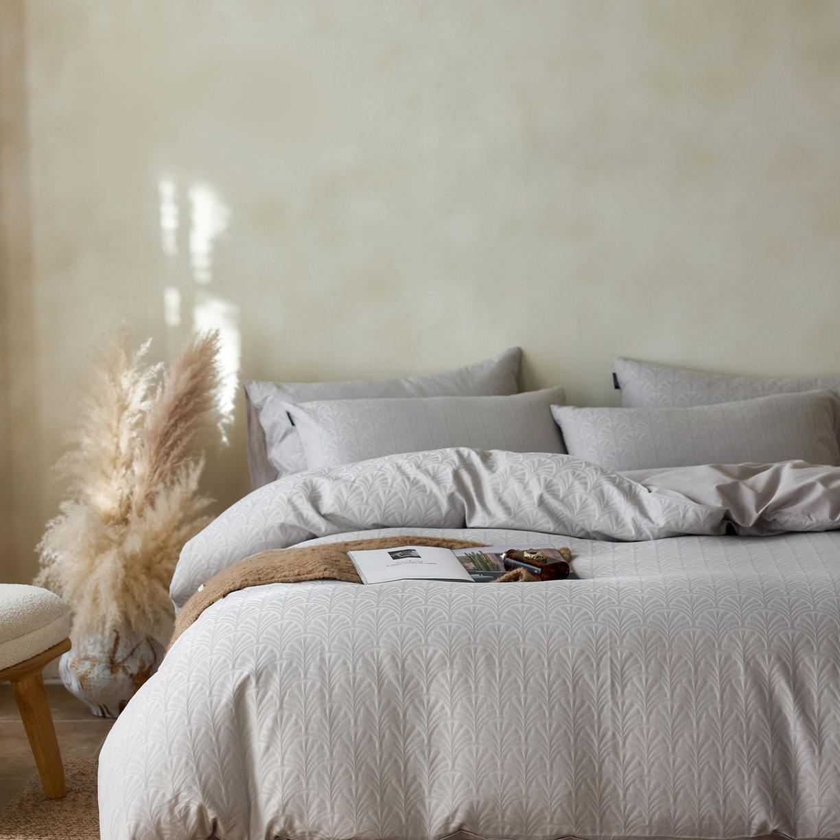 91家纺网 家纺一手货源 找家纺 小懒猪 2026新款亲肤舒适立体全棉纯棉提花四件套-系列三 伊贝卡-银灰