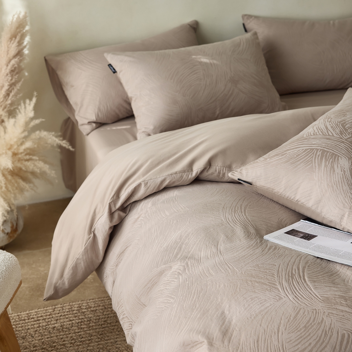 91家纺网 家纺一手货源 找家纺 小懒猪 2026新款亲肤舒适立体全棉纯棉提花四件套-系列三 布兰卡-金属灰