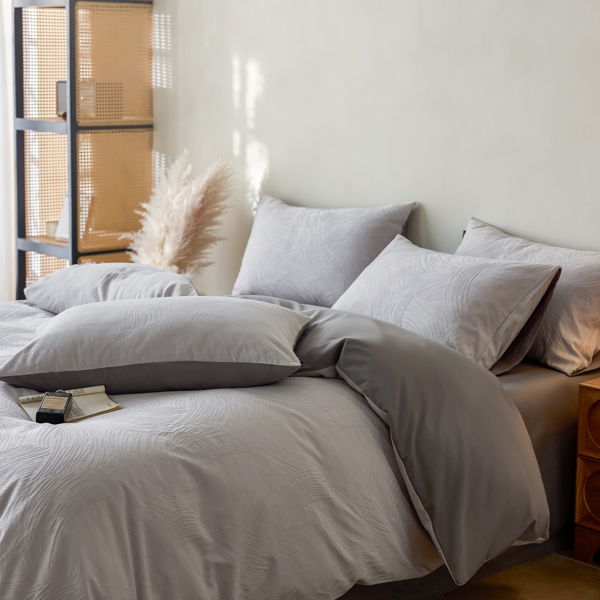 91家纺网 家纺一手货源 找家纺 小懒猪 2026新款亲肤舒适立体全棉纯棉提花四件套-系列三 布兰卡-银灰