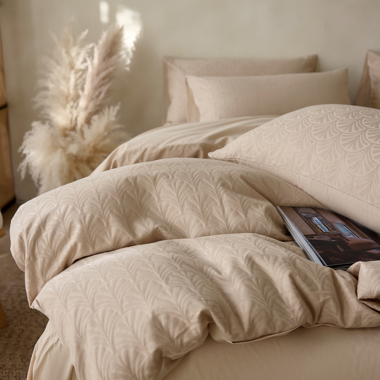 91家纺网 家纺一手货源 找家纺 小懒猪 2026新款亲肤舒适立体全棉纯棉提花四件套-系列三 伊贝卡-米杏