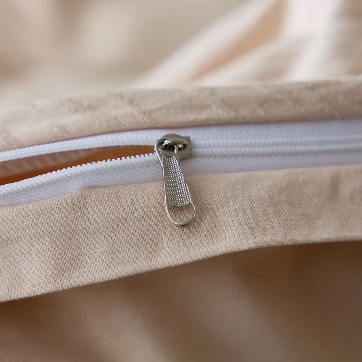 91家纺网 家纺一手货源 找家纺 小懒猪 2026新款亲肤舒适立体全棉纯棉提花四件套-系列三 布兰卡-米杏