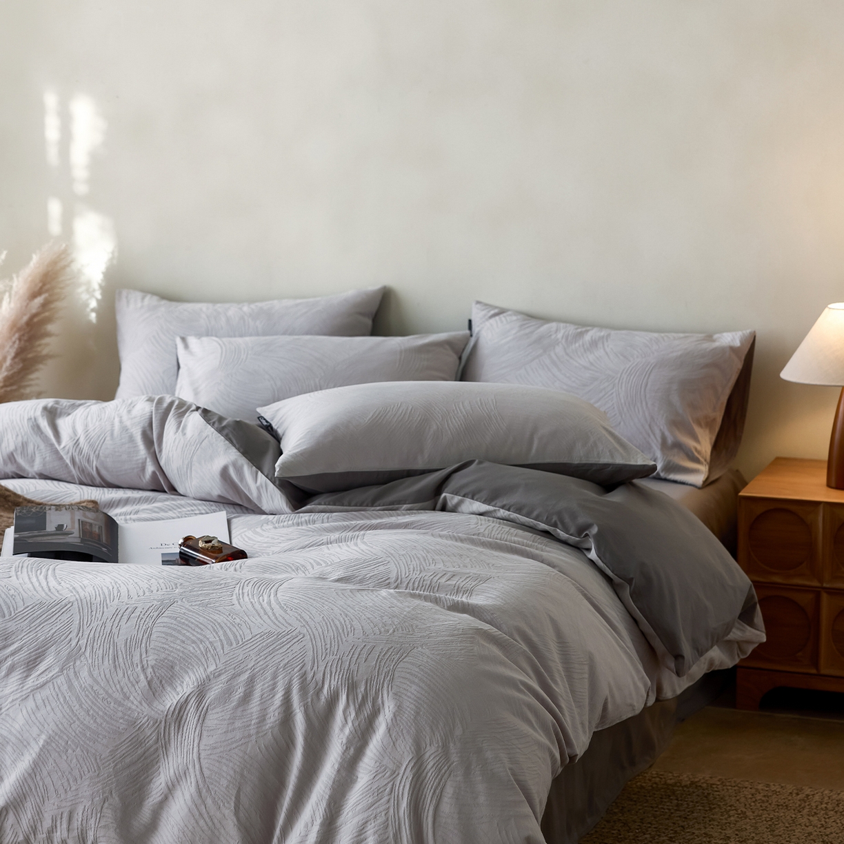 91家纺网 家纺一手货源 找家纺 小懒猪 2026新款亲肤舒适立体全棉纯棉提花四件套-系列三 布兰卡-银灰