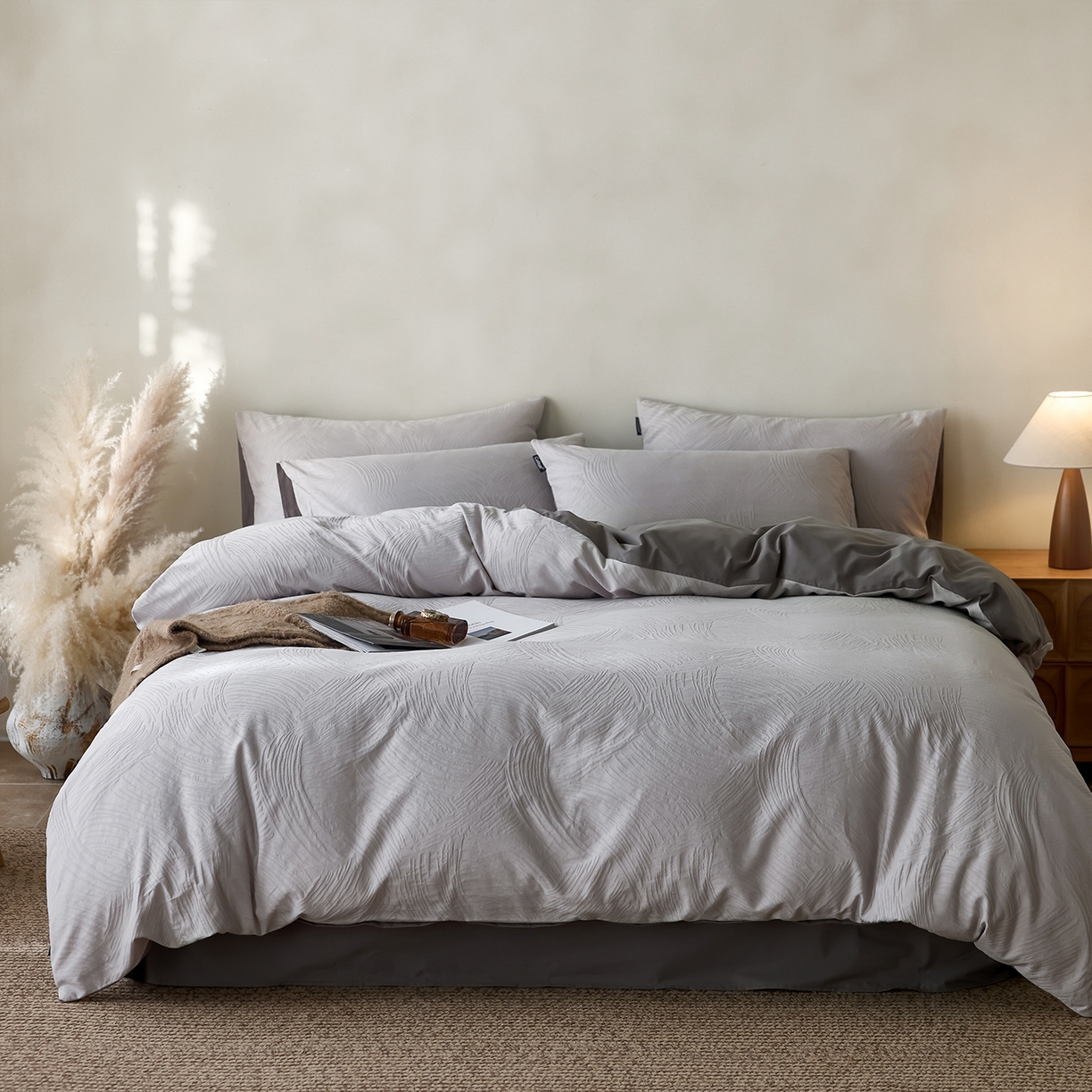 91家纺网 家纺一手货源 找家纺 小懒猪 2026新款亲肤舒适立体全棉纯棉提花四件套-系列三 布兰卡-银灰