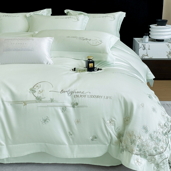 91家纺网 家纺一手货源 找家纺 欣宜家纺 2026春夏新款60支A类新疆长绒棉刺绣轻奢风四件套 樱花-清香绿