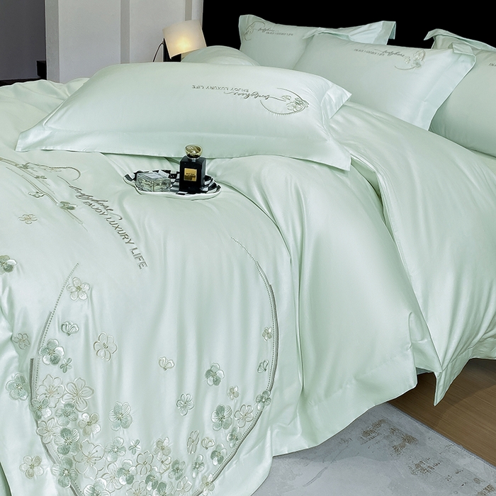 91家纺网 家纺一手货源 找家纺 欣宜家纺 2026春夏新款60支A类新疆长绒棉刺绣轻奢风四件套 樱花-清香绿