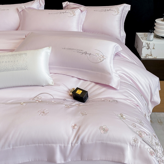 91家纺网 家纺一手货源 找家纺 欣宜家纺 2026春夏新款60支A类新疆长绒棉刺绣轻奢风四件套 樱花-香芋紫