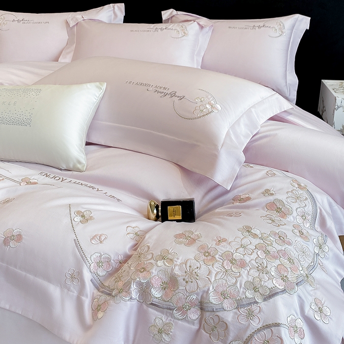 91家纺网 家纺一手货源 找家纺 欣宜家纺 2026春夏新款60支A类新疆长绒棉刺绣轻奢风四件套 樱花-香芋紫