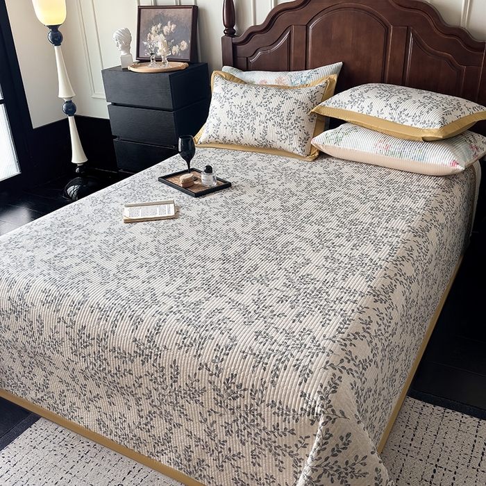 91家纺网 家纺一手货源 找家纺 yyds网供 2026春夏季A类全棉水洗棉夹棉床盖三件套绗缝印花卉ins风四季通用多功能榻榻米 会员优惠 A层全棉+B层羽丝棉+C层全棉 这个价格为销售控价 花野-印花