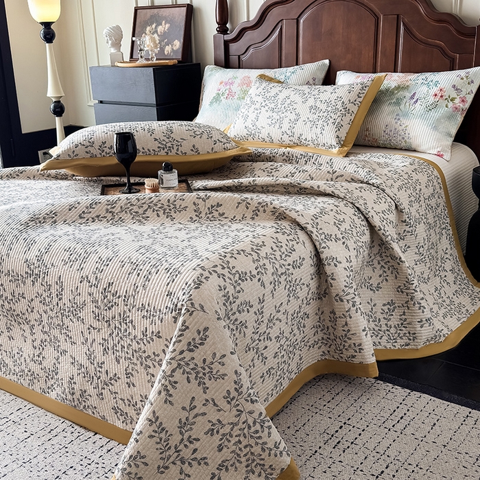 91家纺网 家纺一手货源 找家纺 yyds网供 2026春夏季A类全棉水洗棉夹棉床盖三件套绗缝印花卉ins风四季通用多功能榻榻米 会员优惠 A层全棉+B层羽丝棉+C层全棉 这个价格为销售控价 花野-印花