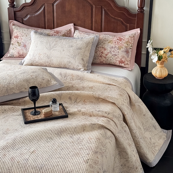 91家纺网 家纺一手货源 找家纺 yyds网供 2026春夏季A类全棉水洗棉夹棉床盖三件套绗缝印花卉ins风四季通用多功能榻榻米 会员优惠 A层全棉+B层羽丝棉+C层全棉 这个价格为销售控价 梦蝶-印花