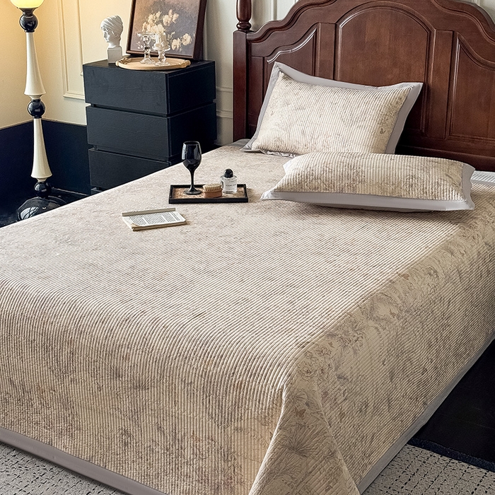 91家纺网 家纺一手货源 找家纺 yyds网供 2026春夏季A类全棉水洗棉夹棉床盖三件套绗缝印花卉ins风四季通用多功能榻榻米 会员优惠 A层全棉+B层羽丝棉+C层全棉 这个价格为销售控价 梦蝶-印花