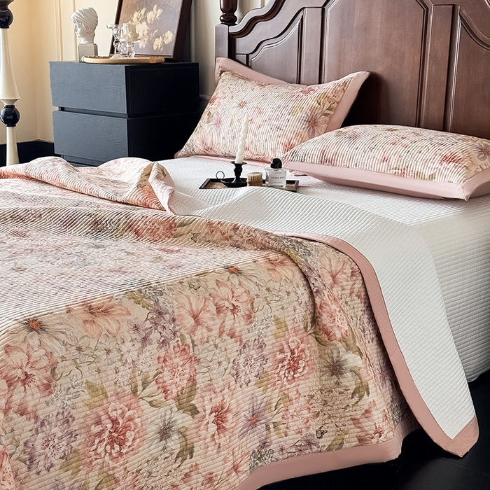 91家纺网 家纺一手货源 找家纺 yyds网供 2026春夏季A类全棉水洗棉夹棉床盖三件套绗缝印花卉ins风四季通用多功能榻榻米 会员优惠 A层全棉+B层羽丝棉+C层全棉 这个价格为销售控价 繁花梦语-印花