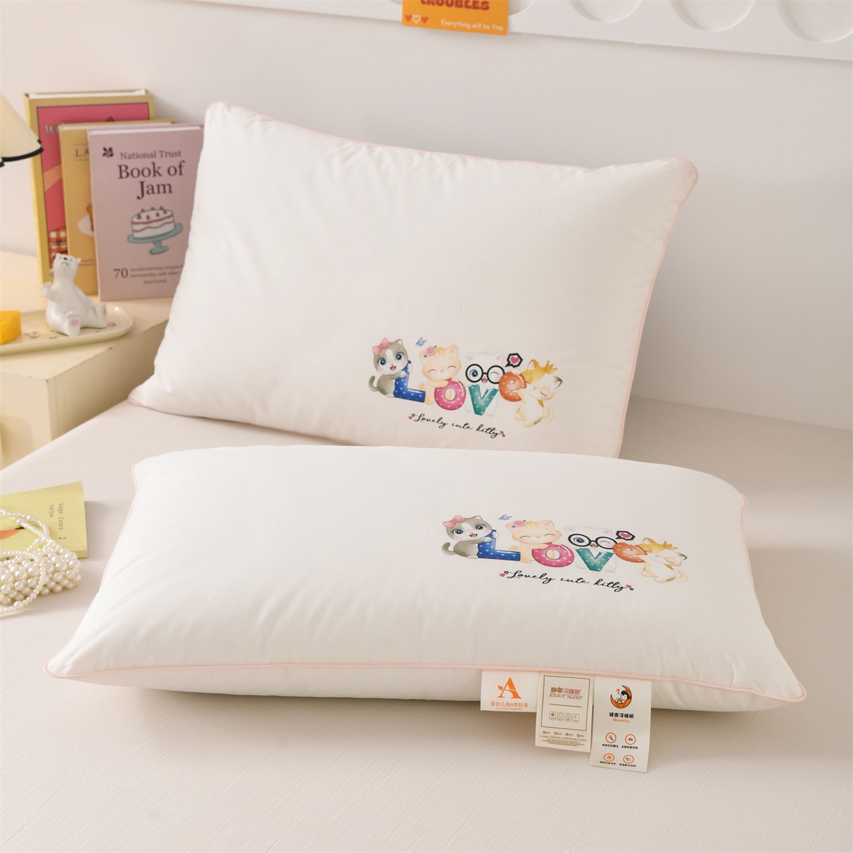 91家纺网 家纺一手货源 找家纺 织布人 2026新款A类全棉卡通软枕枕头枕芯 LOVE小猫咪