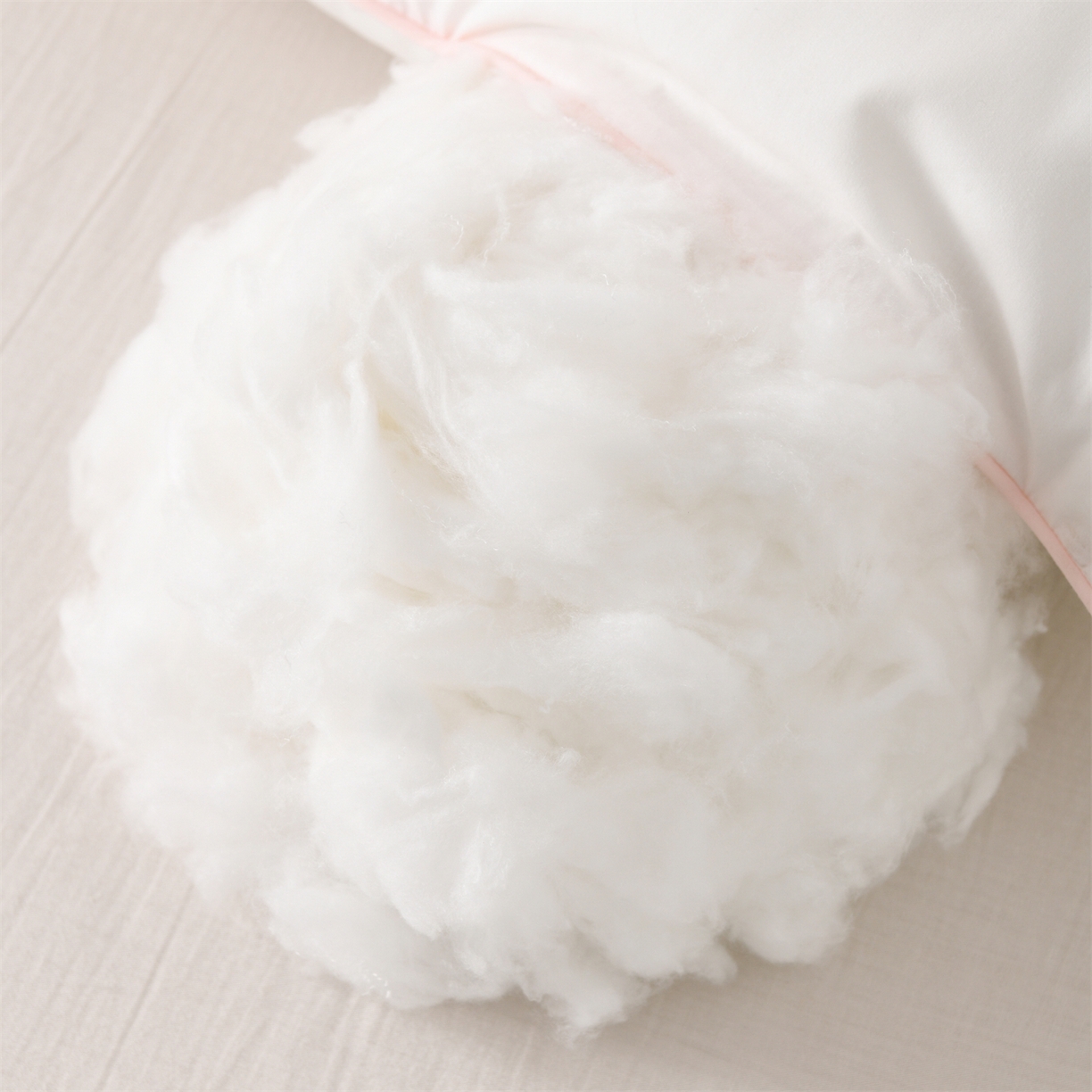 91家纺网 家纺一手货源 找家纺 织布人 2026新款A类全棉卡通软枕枕头枕芯 LOVE小猫咪