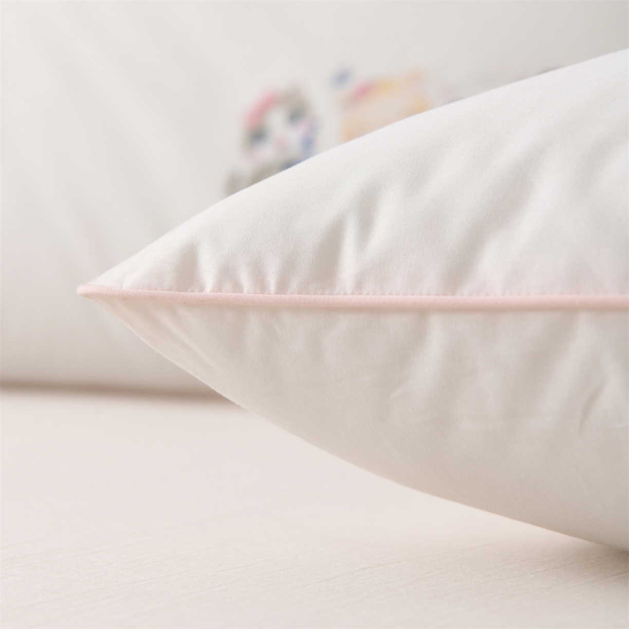 91家纺网 家纺一手货源 找家纺 织布人 2026新款A类全棉卡通软枕枕头枕芯 LOVE小猫咪