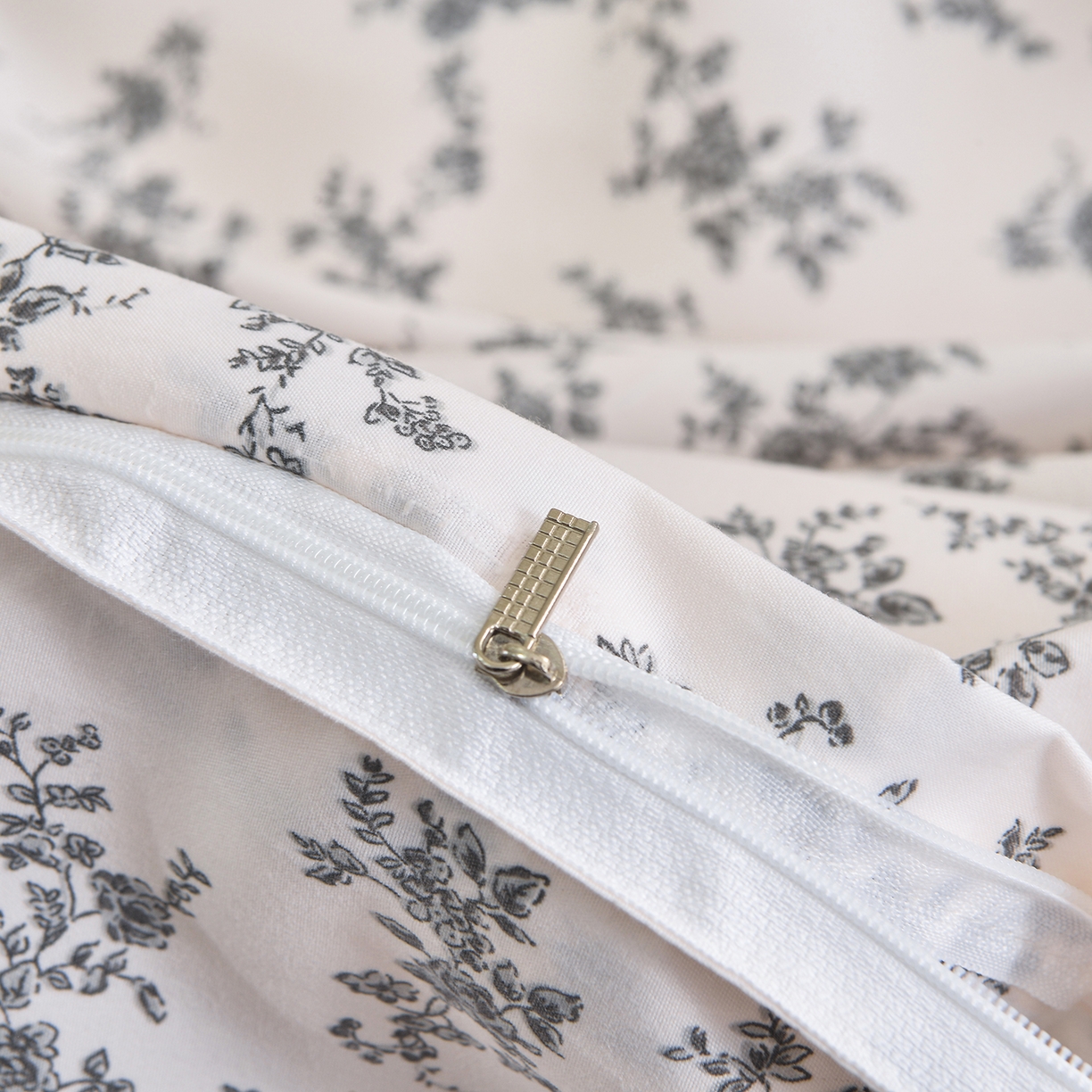 91家纺网 家纺一手货源 找家纺 小雨家纺 2026新款云锦棉韩版印花单被套系列 成瑾9014（星河灰）