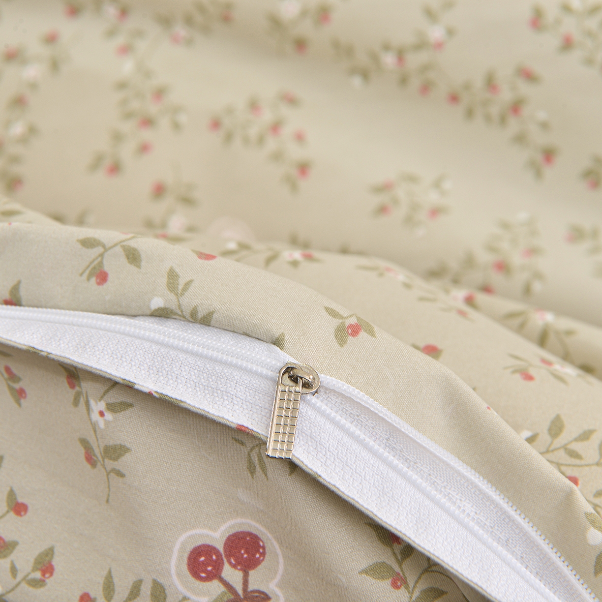 91家纺网 家纺一手货源 找家纺 小雨家纺 2026新款云锦棉韩版印花单被套系列 爱乐兔（拿铁棕）