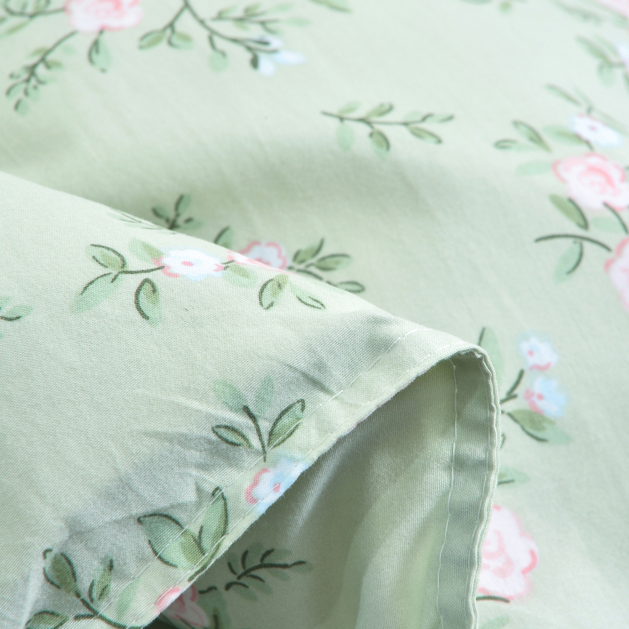 91家纺网 家纺一手货源 找家纺 小雨家纺 2026新款云锦棉韩版印花单被套系列 绿野仙踪9019山野绿