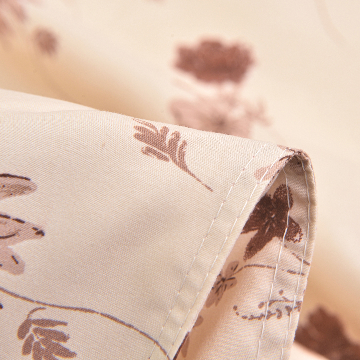 91家纺网 家纺一手货源 找家纺 小雨家纺 2026新款云锦棉韩版印花单被套系列 花屿（拿铁棕）