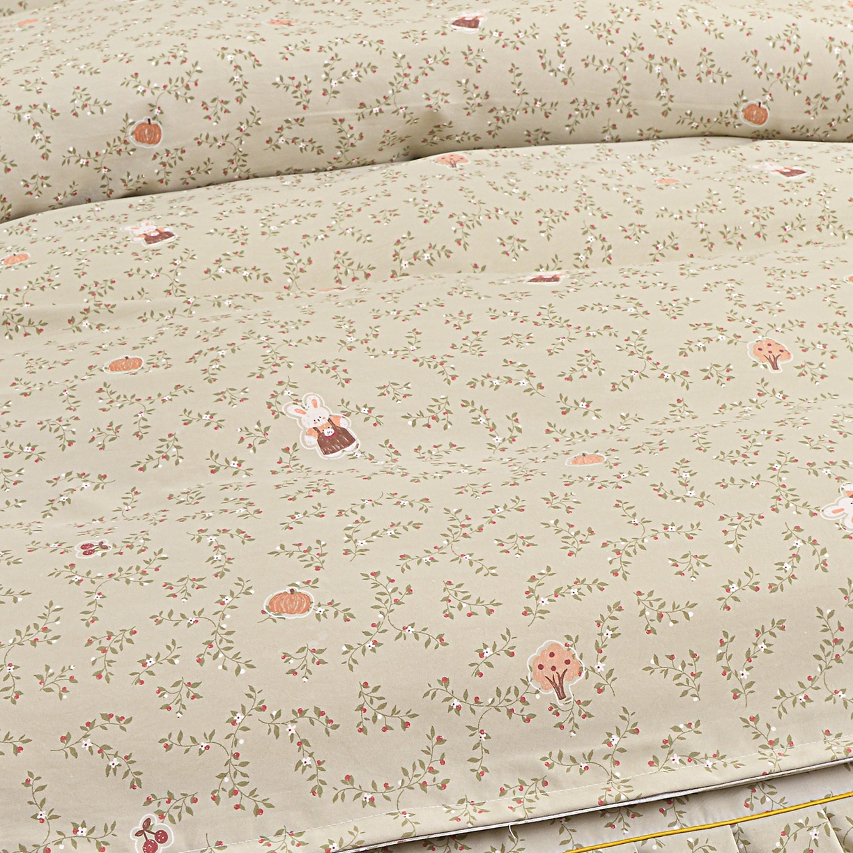 91家纺网 家纺一手货源 找家纺 小雨家纺 2026新款云锦棉韩版印花单被套系列 爱乐兔（拿铁棕）