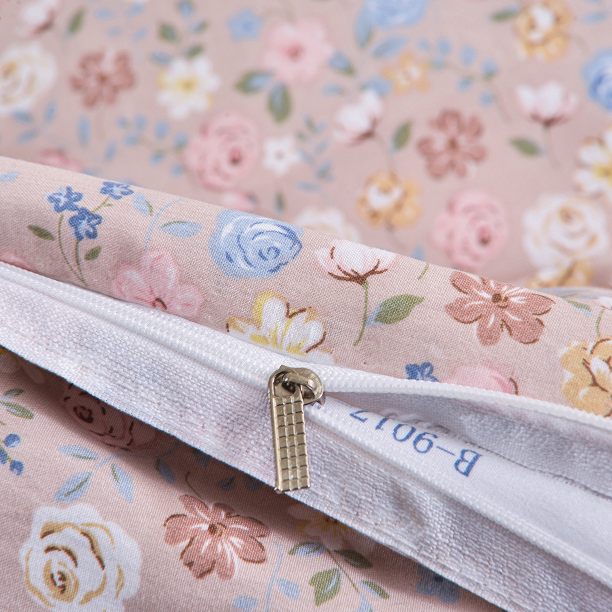 91家纺网 家纺一手货源 找家纺 小雨家纺 2026新款云锦棉韩版印花单被套系列 花艺（贝卡黄