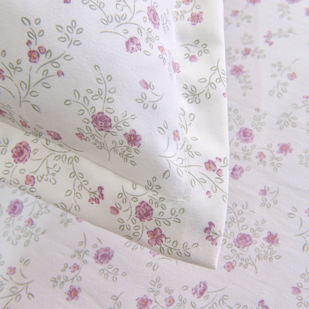 91家纺网 家纺一手货源 找家纺 小雨家纺 2026新款云锦棉韩版印花单床单系列 花盎然9018雪青