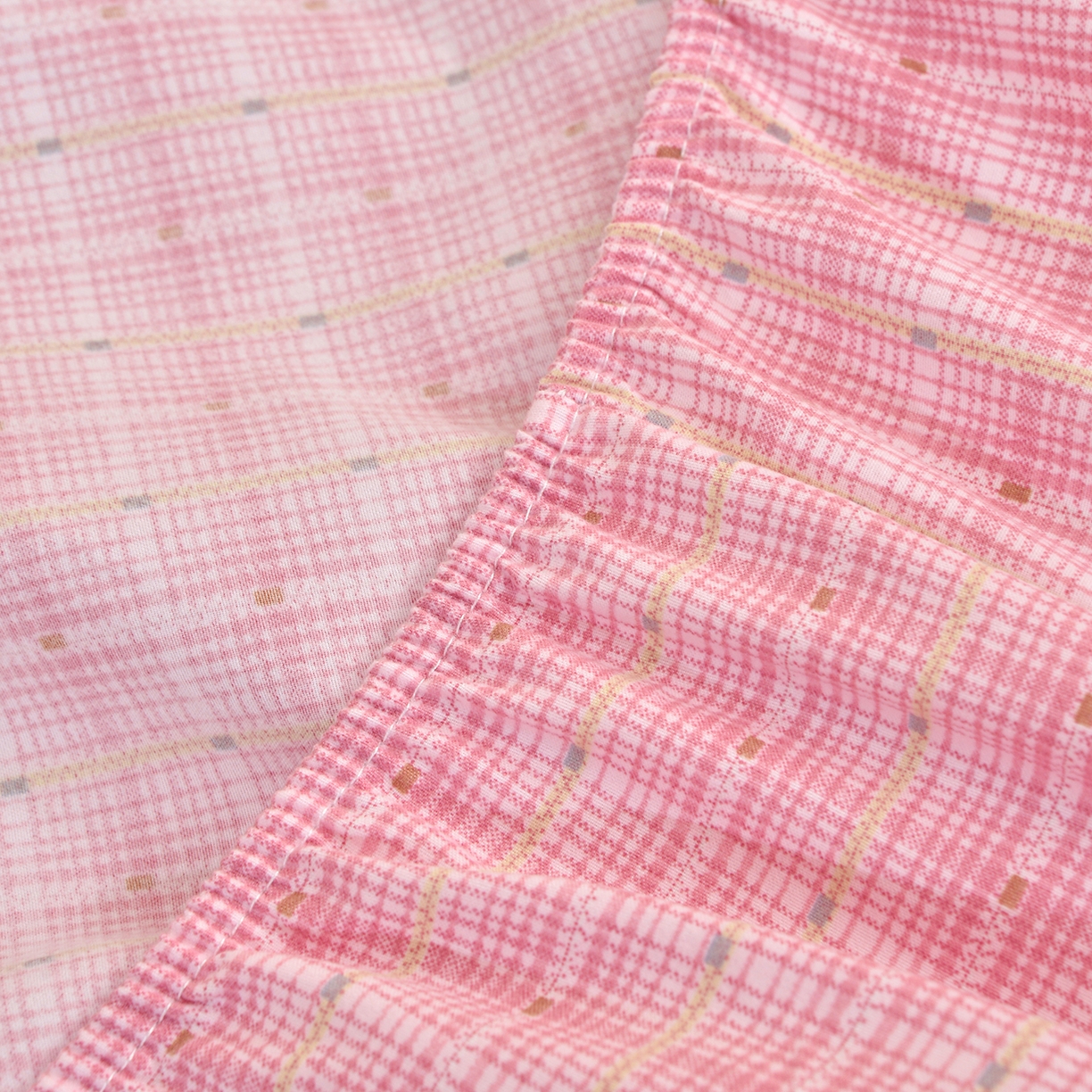 91家纺网 家纺一手货源 找家纺 小雨家纺 2026新款云锦棉韩版印花单床笠系列 阿波罗（樱花粉）