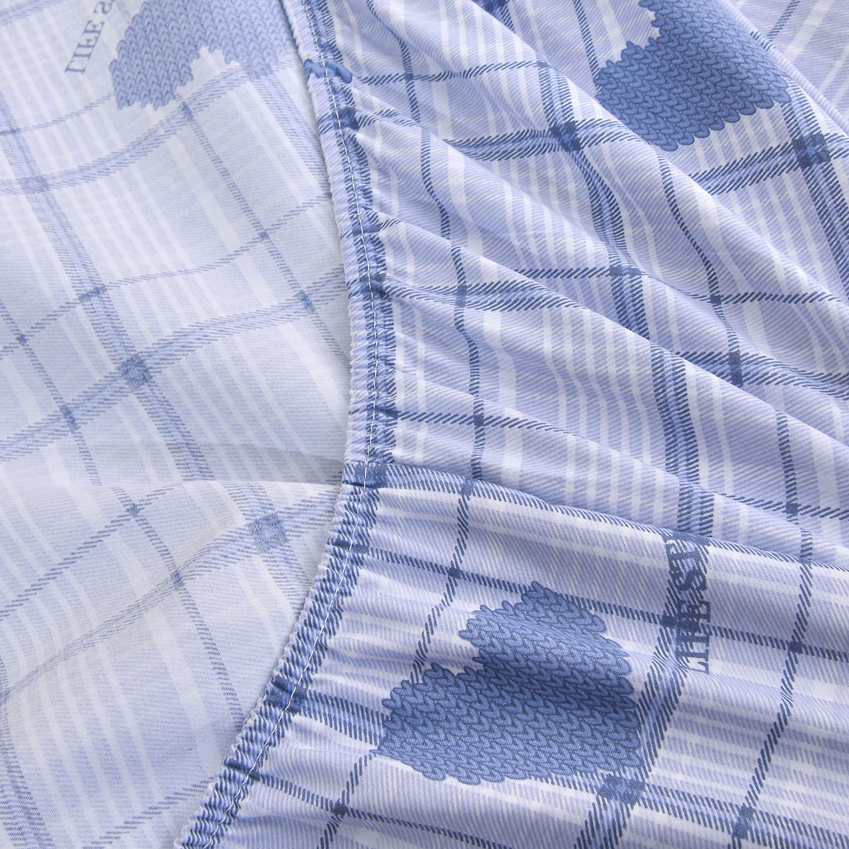 91家纺网 家纺一手货源 找家纺 小雨家纺 2026新款云锦棉韩版印花单床笠系列 怦然心动（冷凝灰）