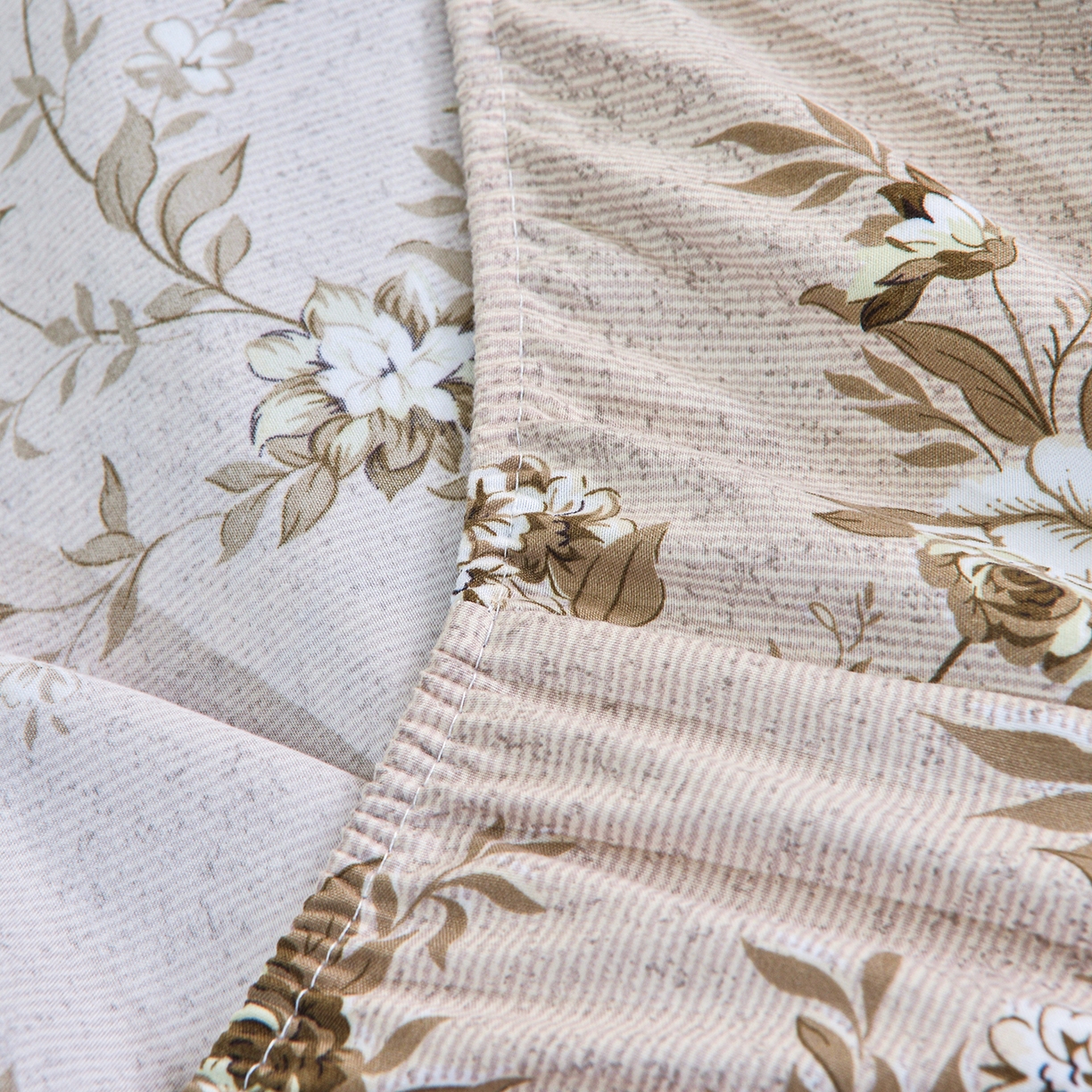 91家纺网 家纺一手货源 找家纺 小雨家纺 2026新款云锦棉韩版印花单床笠系列 花屿9055咖拿铁棕