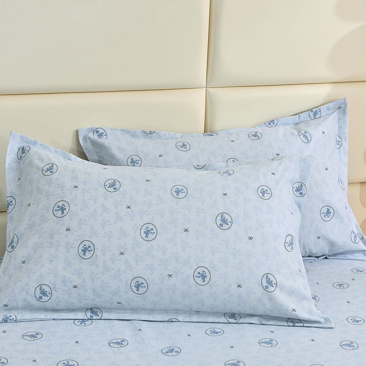 91家纺网 家纺一手货源 找家纺 小雨家纺 2026新款云锦棉韩版印花单床笠系列 花香漫漫