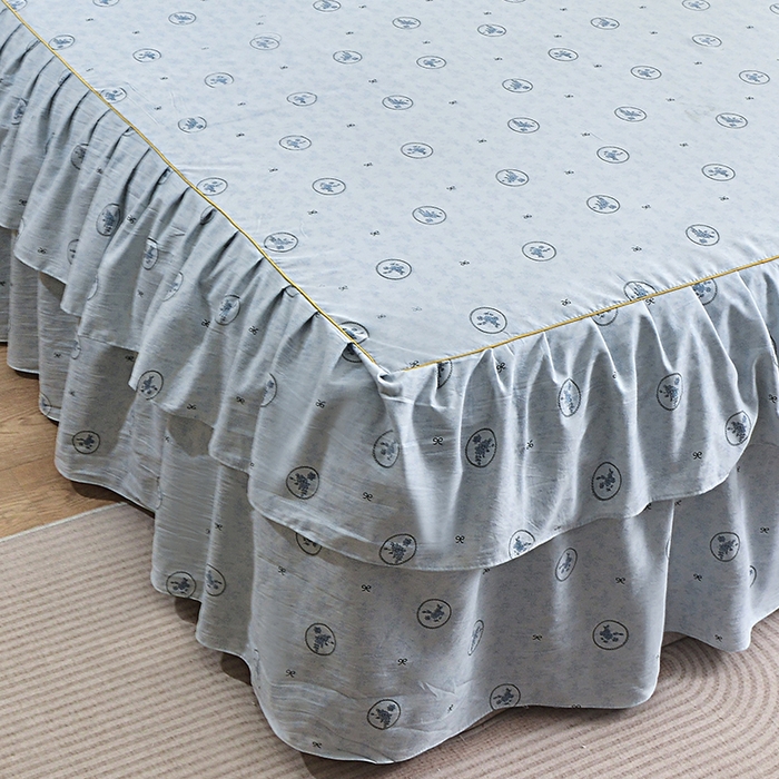 91家纺网 家纺一手货源 找家纺 小雨家纺 2026新款云锦棉韩版印花单床裙系列 花香漫漫