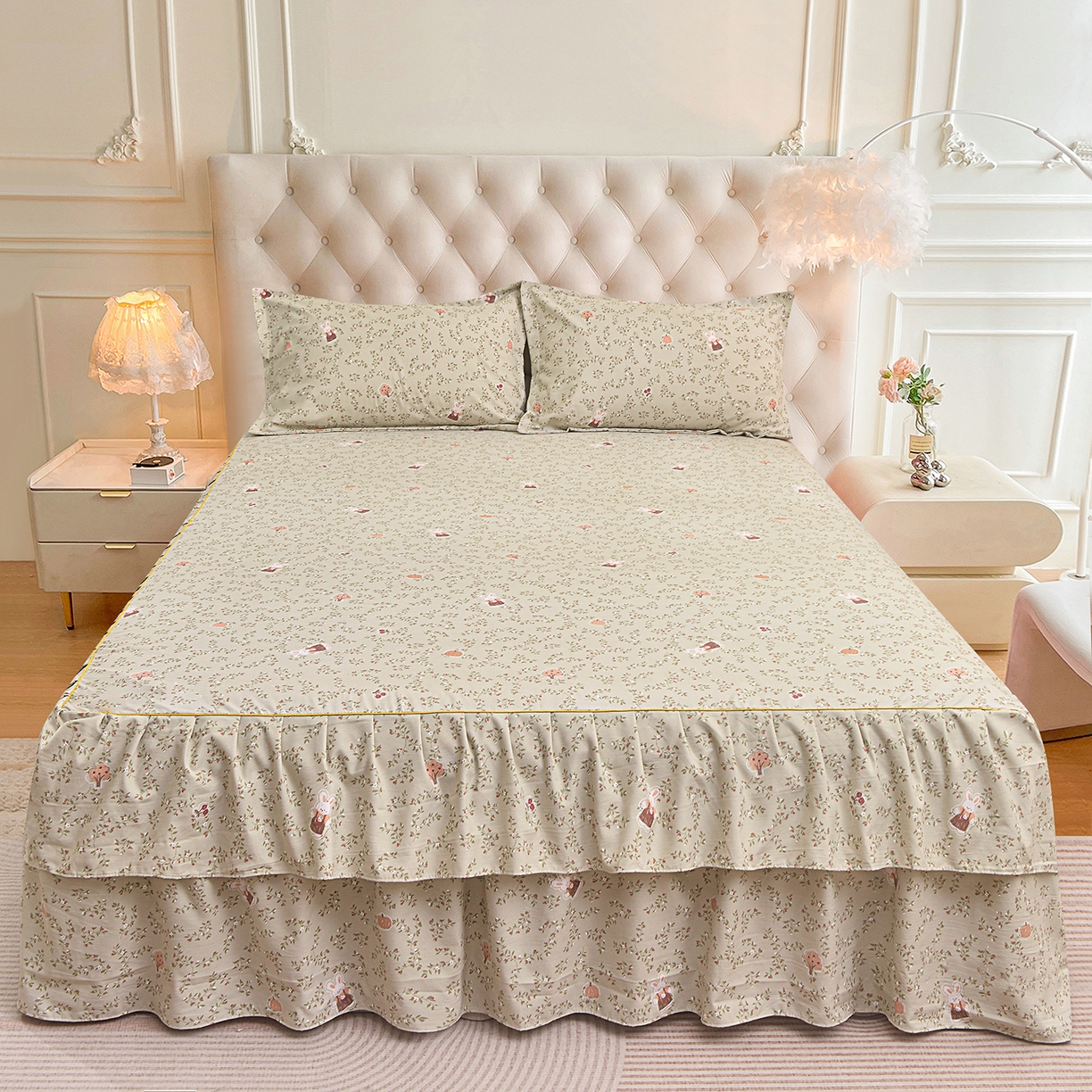 91家纺网 家纺一手货源 找家纺 小雨家纺 2026新款云锦棉韩版印花单床裙系列 爱乐兔（拿铁棕）