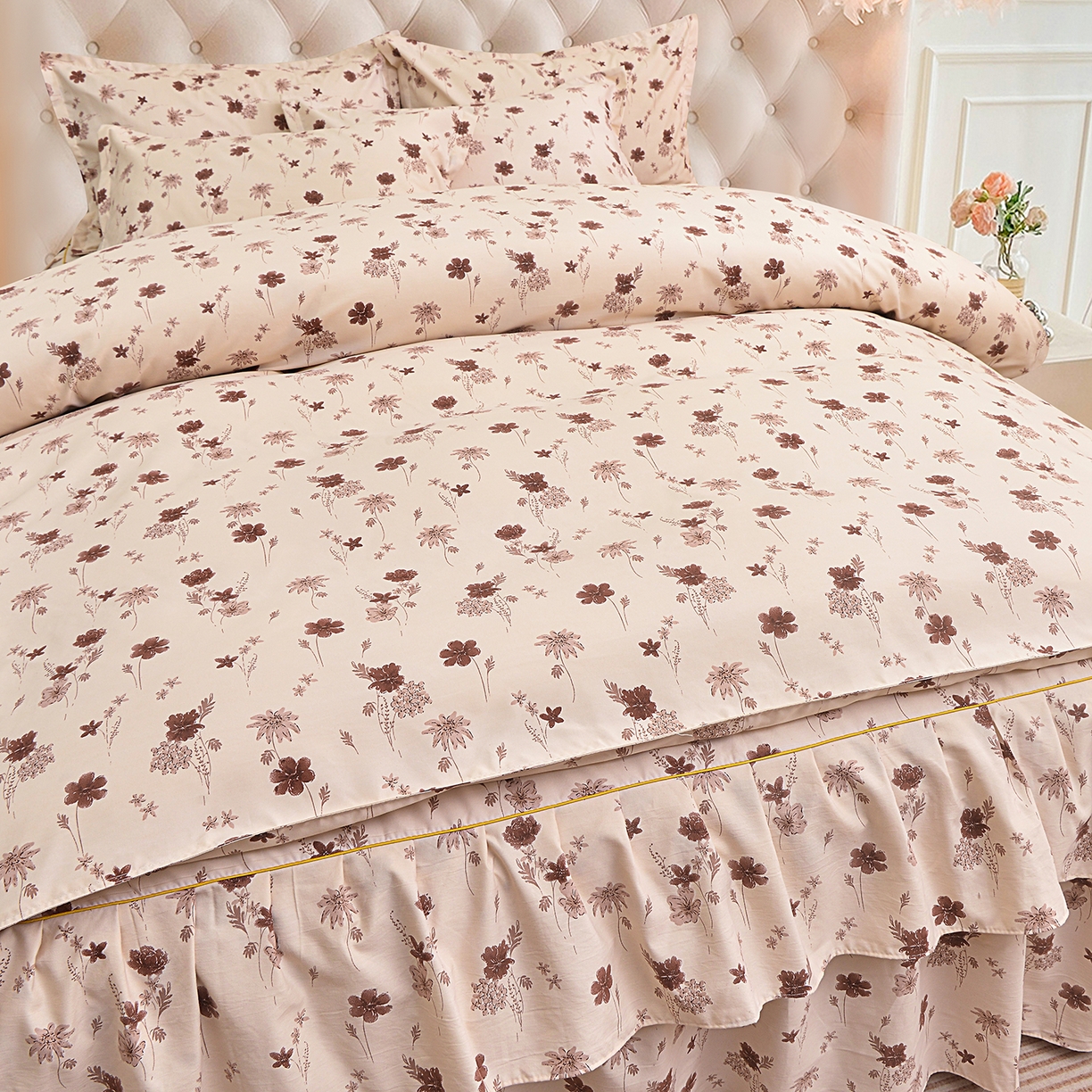 91家纺网 家纺一手货源 找家纺 小雨家纺 2026新款云锦棉韩版印花单床裙系列 花屿（拿铁棕）