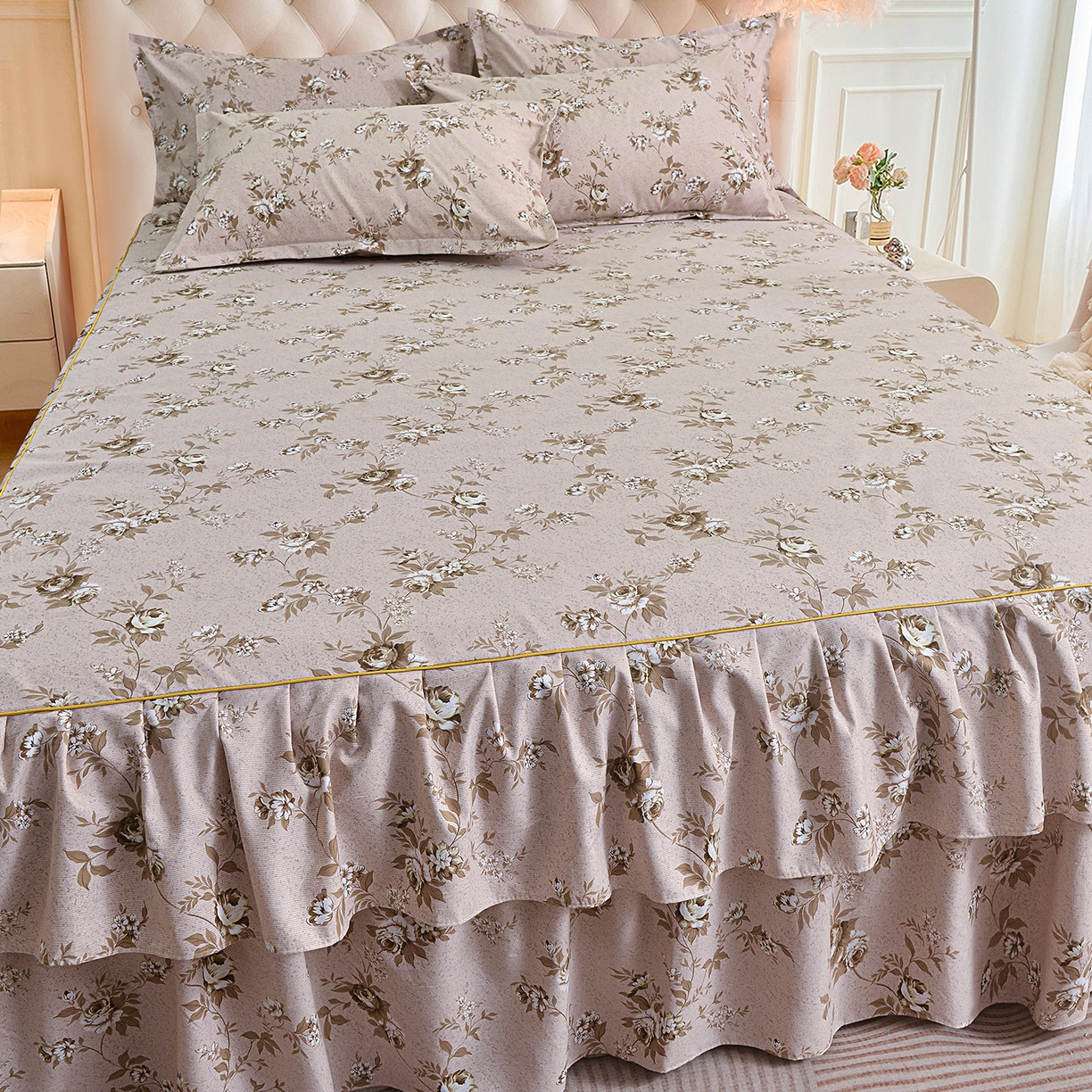 91家纺网 家纺一手货源 找家纺 小雨家纺 2026新款云锦棉韩版印花单床裙系列 花屿9055咖拿铁棕