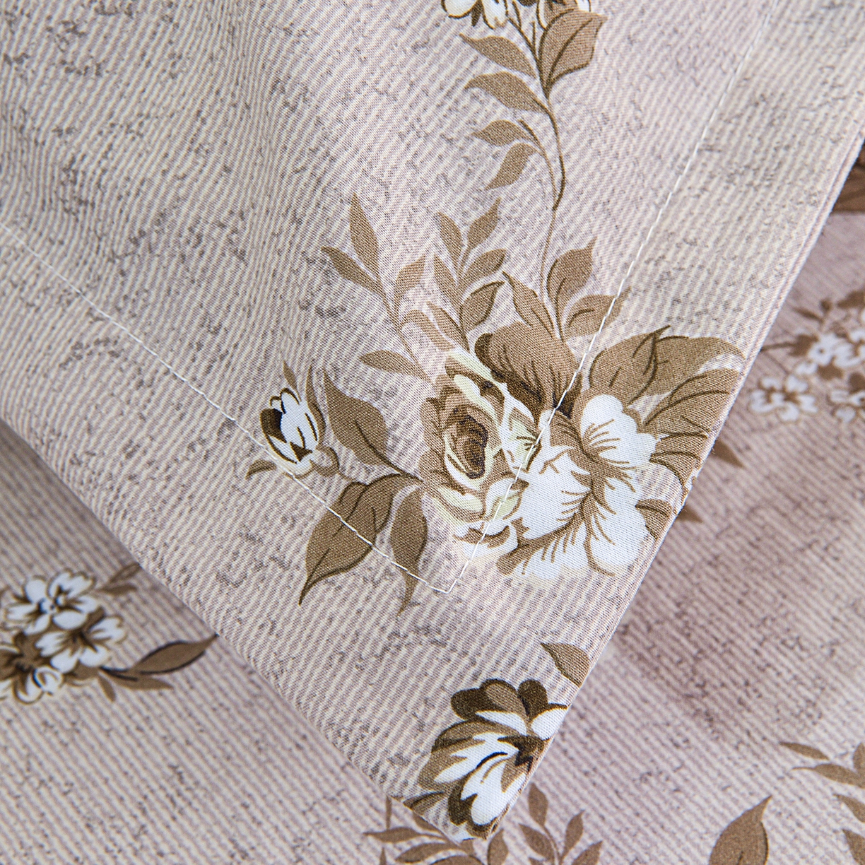 91家纺网 家纺一手货源 找家纺 小雨家纺 2026新款云锦棉韩版印花单床裙系列 花屿9055咖拿铁棕