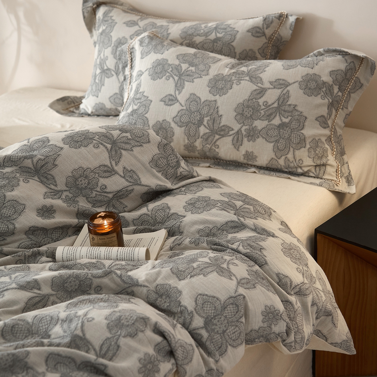 91家纺网 家纺一手货源 找家纺 莱豫家纺 2026新款A类亚麻棉麻色织提花工艺款四件套 冷香月灰