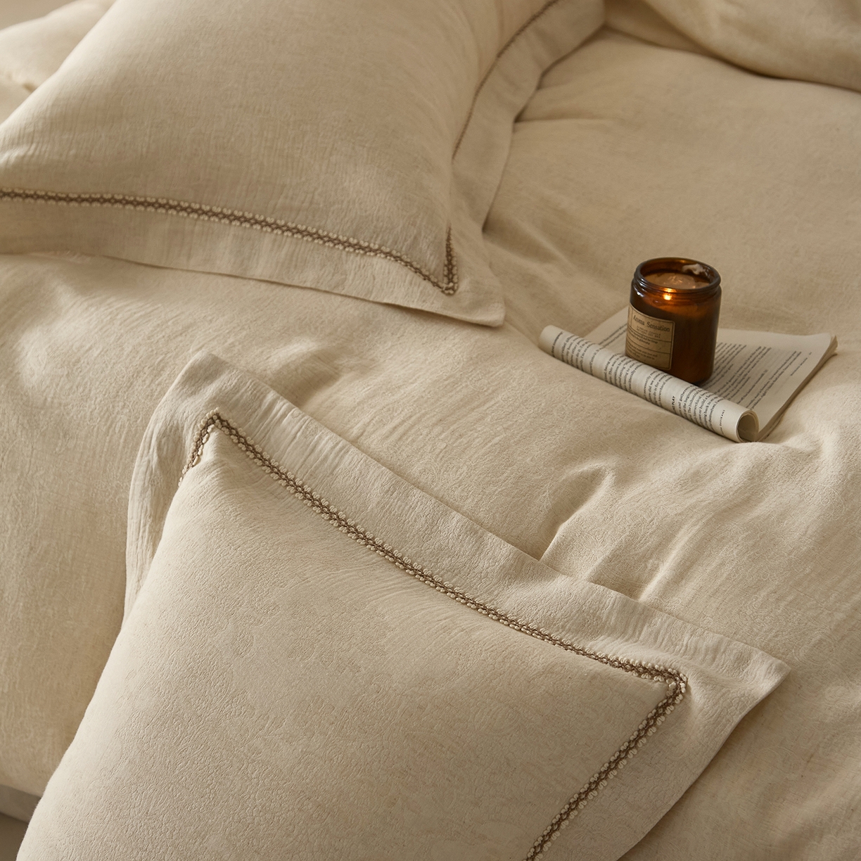 91家纺网 家纺一手货源 找家纺 莱豫家纺 2026新款A类亚麻棉麻色织提花工艺款四件套 梨月白 原色