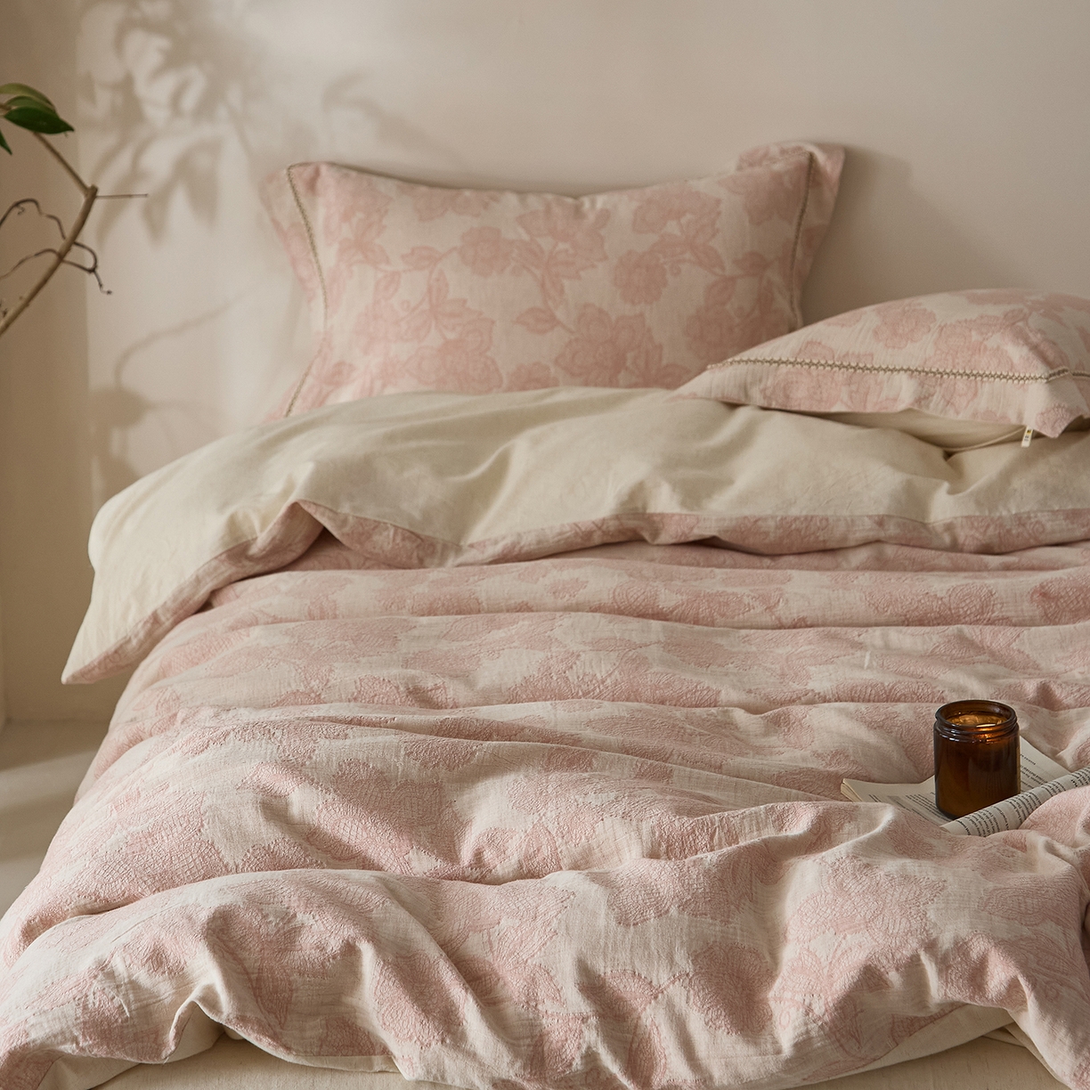 91家纺网 家纺一手货源 找家纺 莱豫家纺 2026新款A类亚麻棉麻色织提花工艺款四件套 落庭霜粉