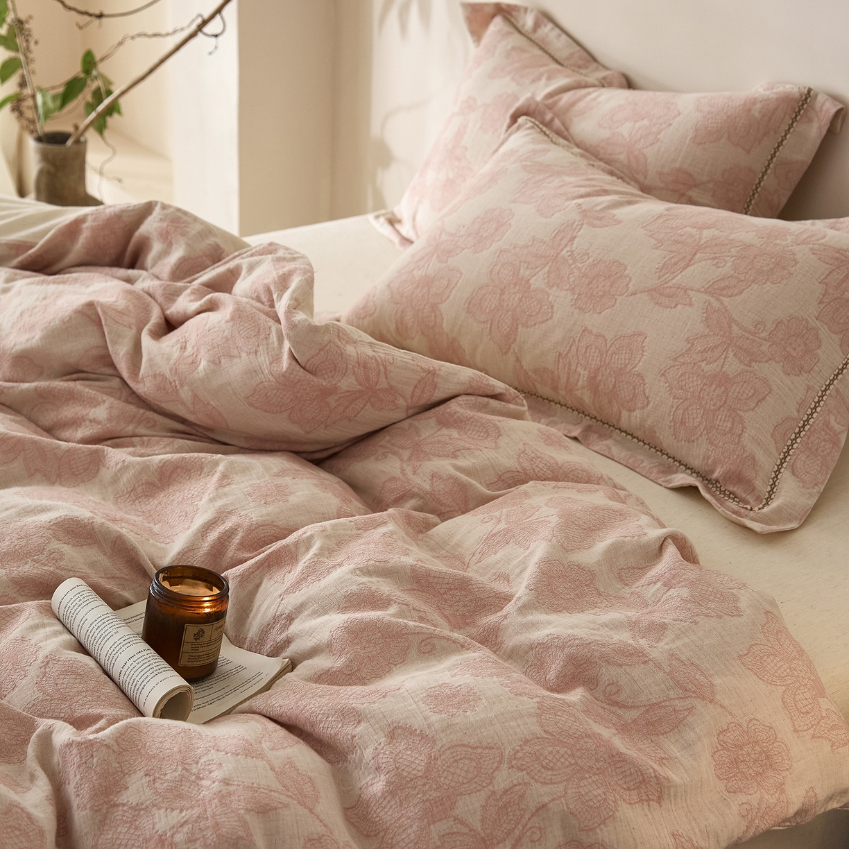 91家纺网 家纺一手货源 找家纺 莱豫家纺 2026新款A类亚麻棉麻色织提花工艺款四件套 落庭霜粉