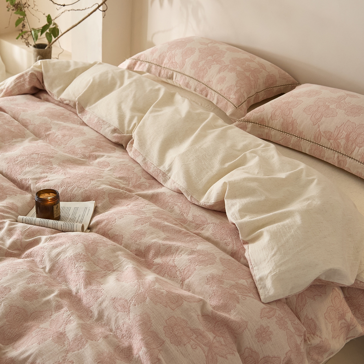 91家纺网 家纺一手货源 找家纺 莱豫家纺 2026新款A类亚麻棉麻色织提花工艺款四件套 落庭霜粉