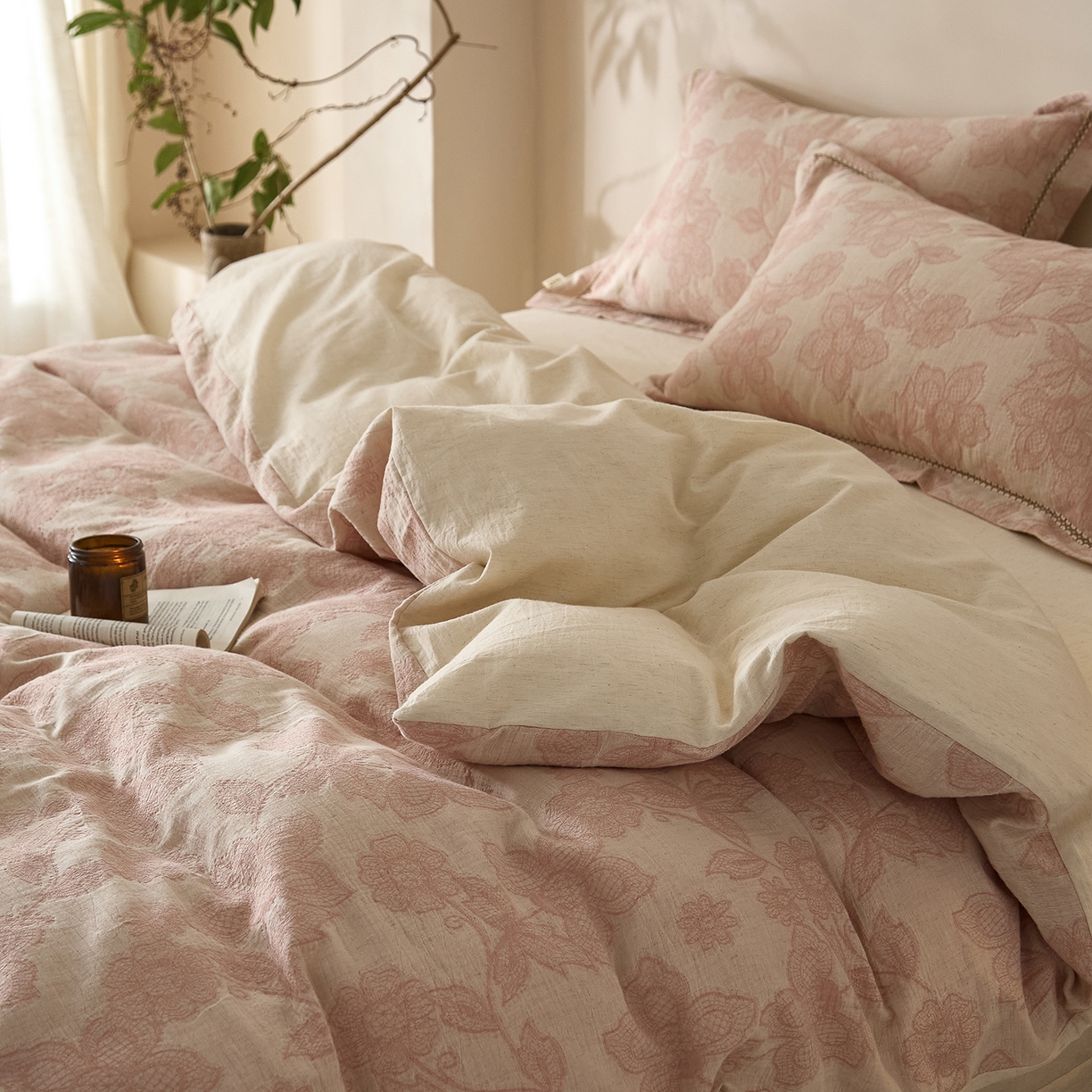 91家纺网 家纺一手货源 找家纺 莱豫家纺 2026新款A类亚麻棉麻色织提花工艺款四件套 落庭霜粉