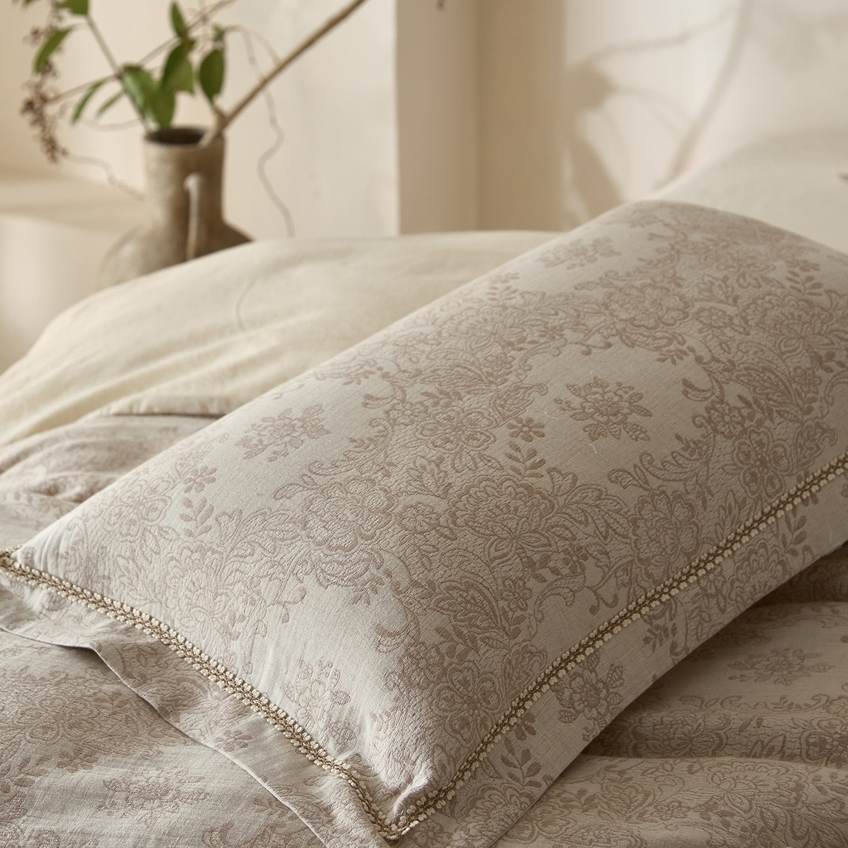 91家纺网 家纺一手货源 找家纺 莱豫家纺 2026新款A类亚麻棉麻色织提花工艺款四件套 长相思咖