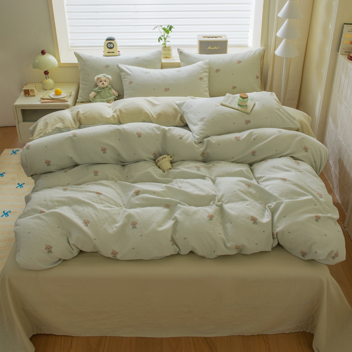 91家纺网 家纺一手货源 找家纺 雯雨家纺 2026春夏新款A类全棉有氧双层纱印花简约款四件套 布叮狗