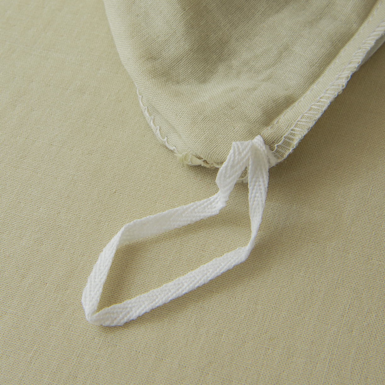 91家纺网 家纺一手货源 找家纺 雯雨家纺 2026春夏新款A类全棉有氧双层纱印花简约款四件套 风晚