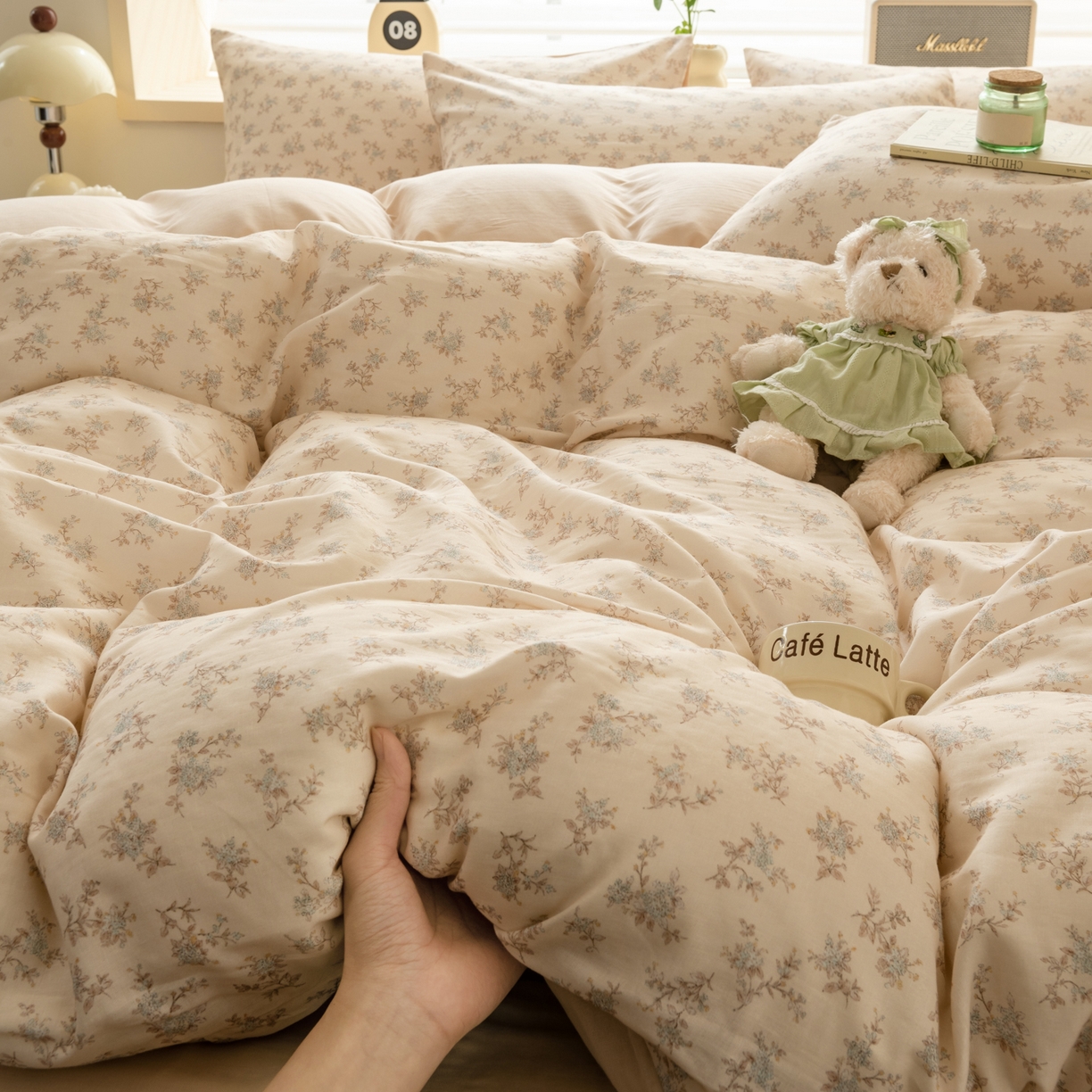 91家纺网 家纺一手货源 找家纺 雯雨家纺 2026春夏新款A类全棉有氧双层纱印花简约款四件套 落影迷香